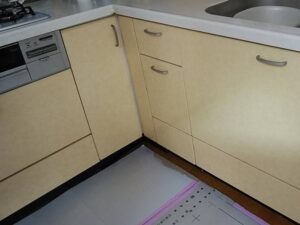 神奈川のキッチン取付け隊　食洗機の無理やりリフォーム術　施工前